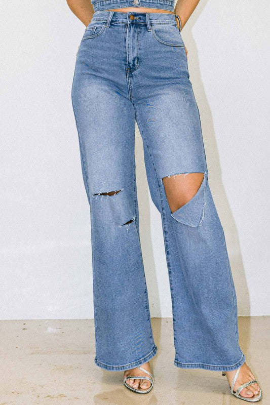 Distressed Wide Jeans